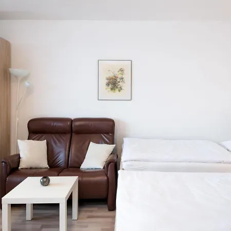 Flora - B306 By Interhome