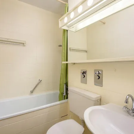 Flora - B306 By Interhome Apartamento