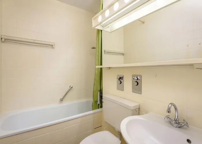 Flora - B306 By Interhome Apartamento